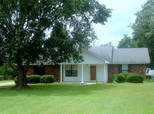 112 Village Ln, Leesburg, GA 31763