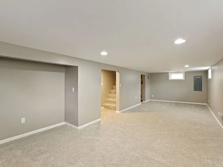 4411 Reamy Dr — Photo 8