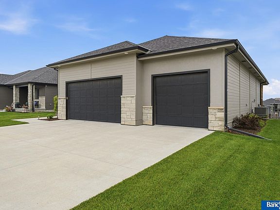 5th image of 8731 S 82nd St