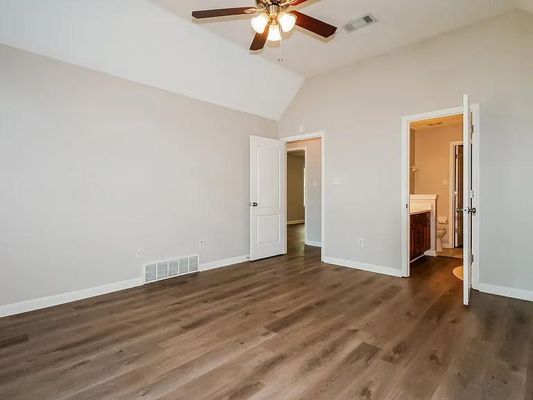 1341 Broadstone Ln — Photo 9
