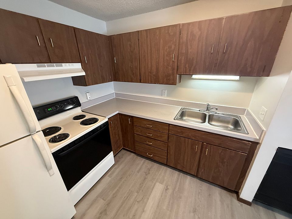 1st image of 2032 E St APT 7