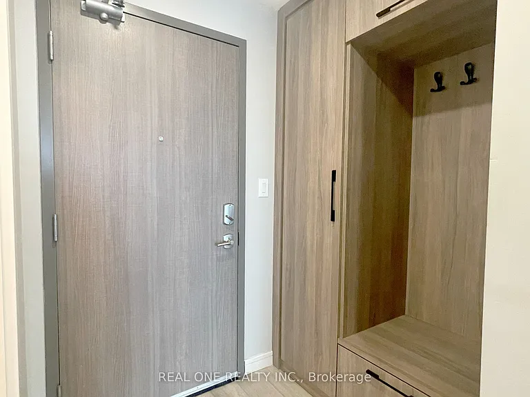 20 George St #2504 — Photo 3