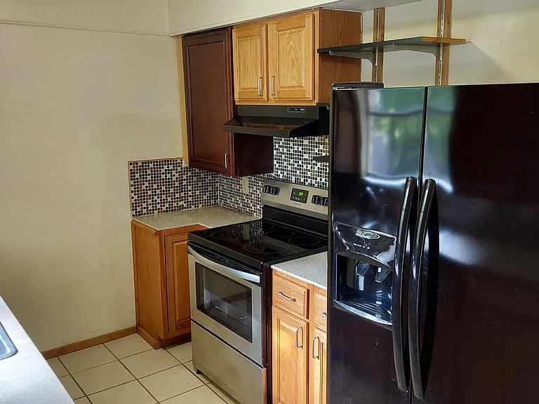 14002 Harbor Dr — Photo 9
