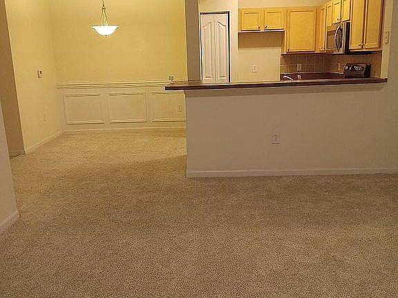 4th image of 12938 Penn Station Ct APT 107