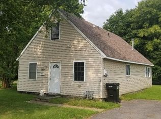 325 Ballantyne Rd, Syracuse, NY 13205