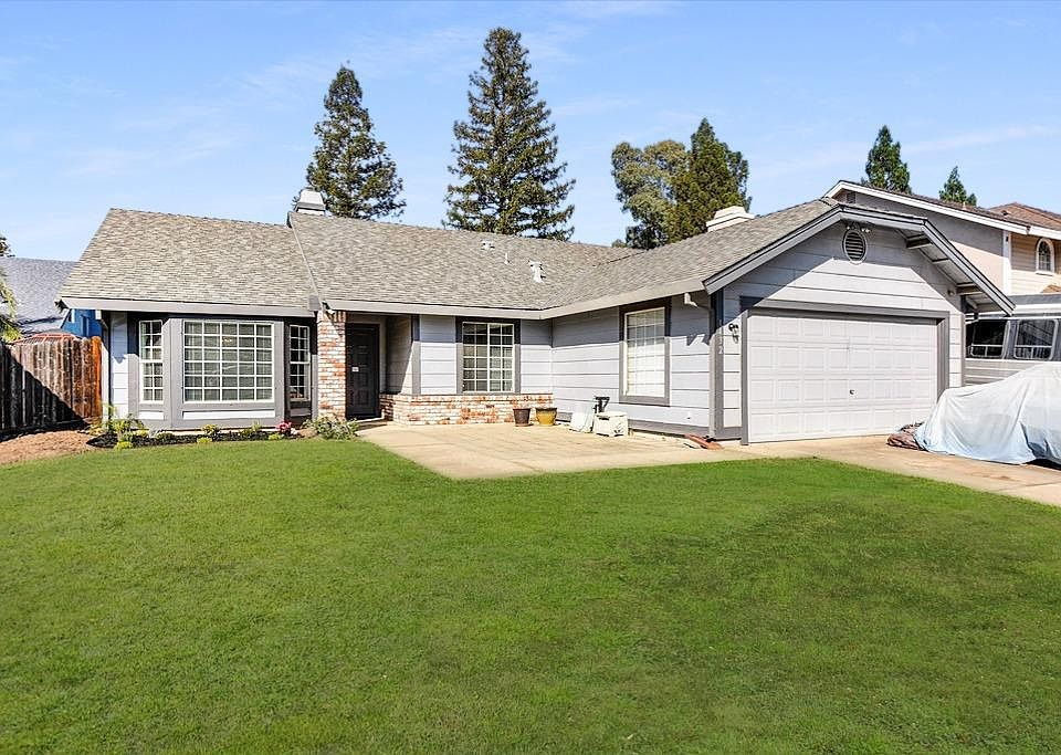 1st image of 1432 Everett Way