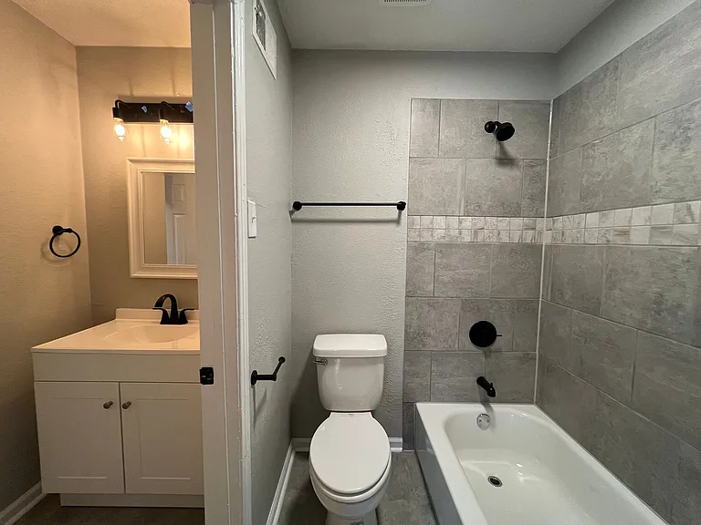 4820 Applestone St — Photo 9