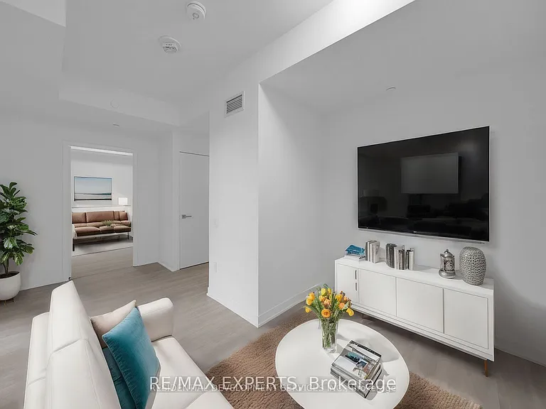 500 Wilson Ave #237 — Photo 2