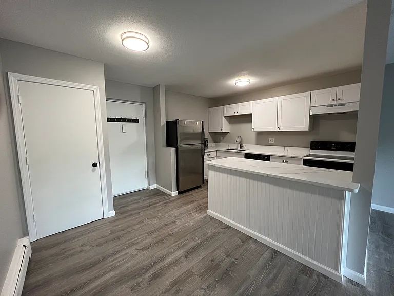 106 Balance Rock Rd #17 — Photo 2