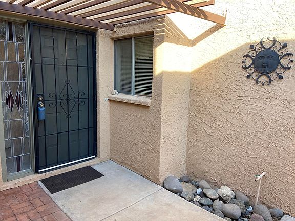 2nd image of 930 E Cochise Dr