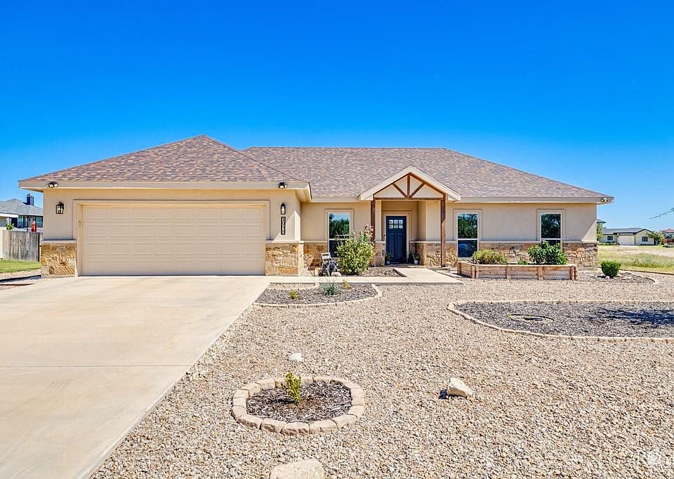 1st image of 1938 Beaty Rd