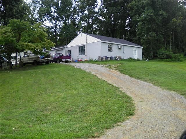 2nd image of 1440 Bolton Rd