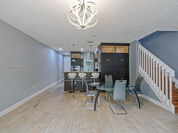 4th image of 2258 NE 42nd Cir