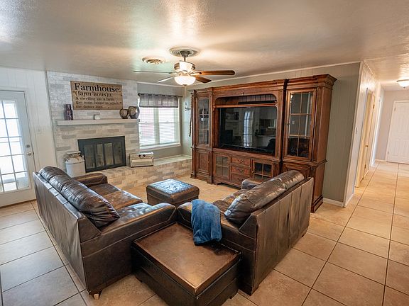 4th image of 3226 Fannin Ave