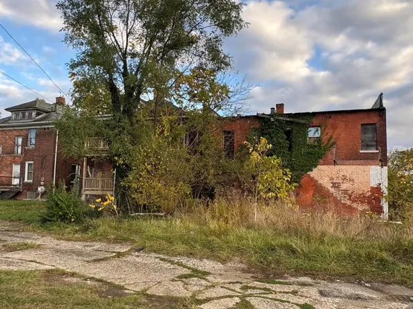 3048 Whitney St, Detroit, MI 48206