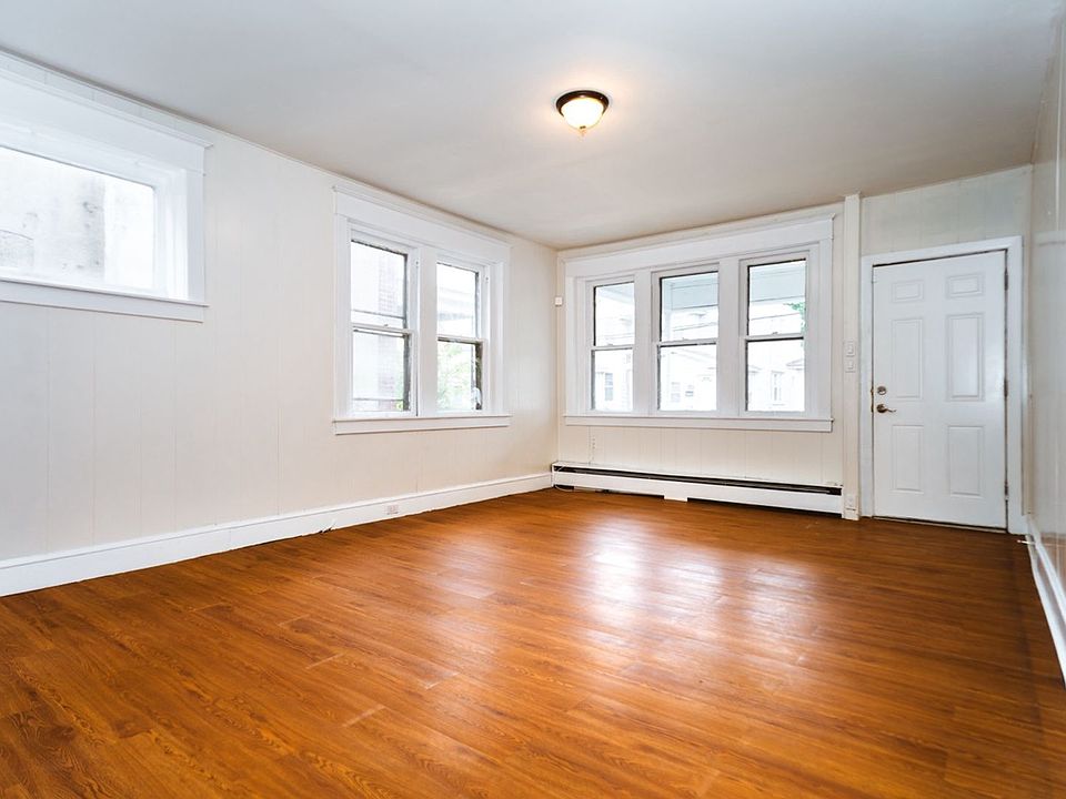 1452 Summit Ave, Linwood, PA 19061 Zillow