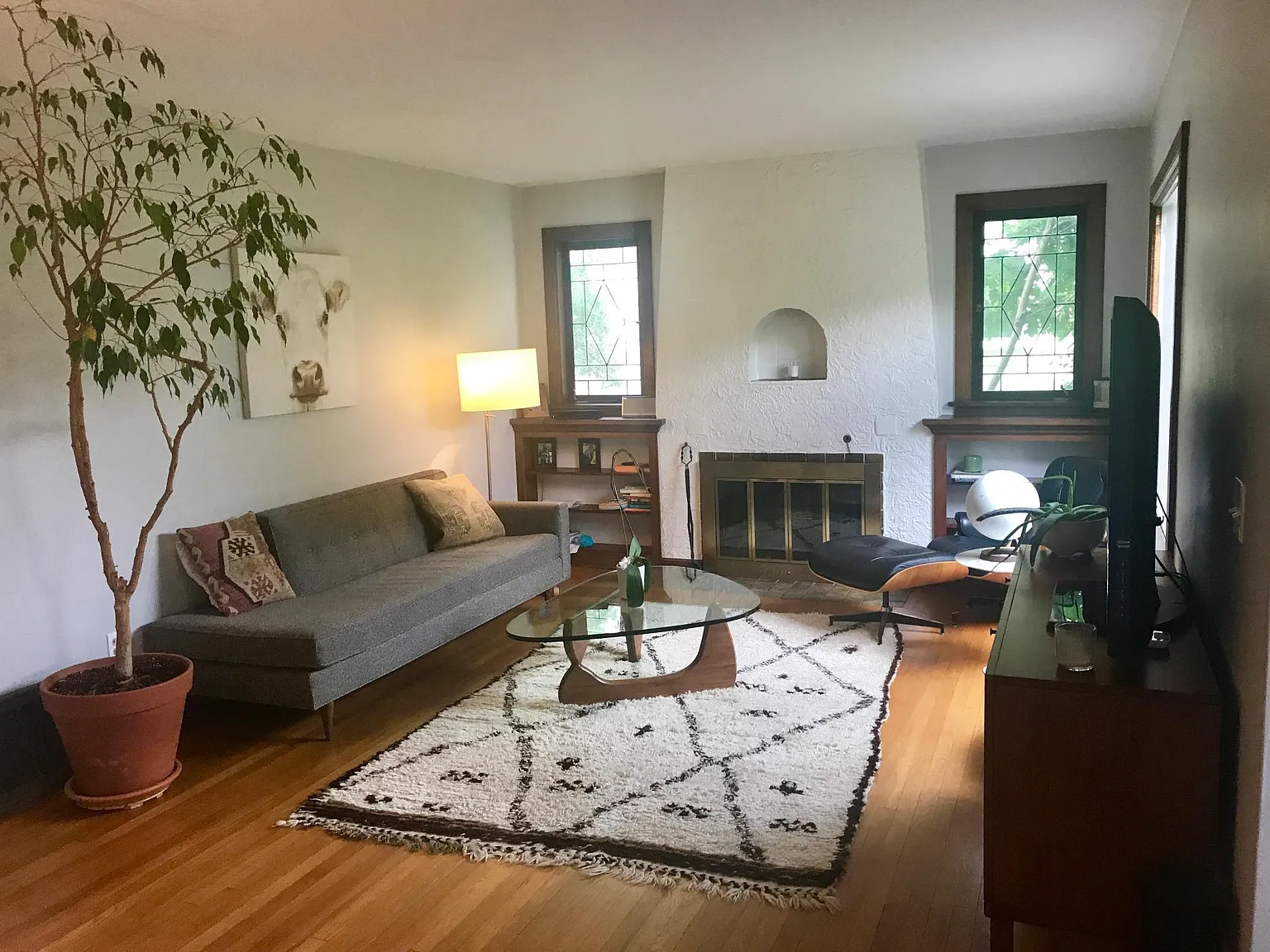 3 bed, 1308 sqft, $2,850 — Photo 2