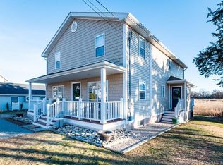 28 Merrill Rd, Clinton, CT 06413