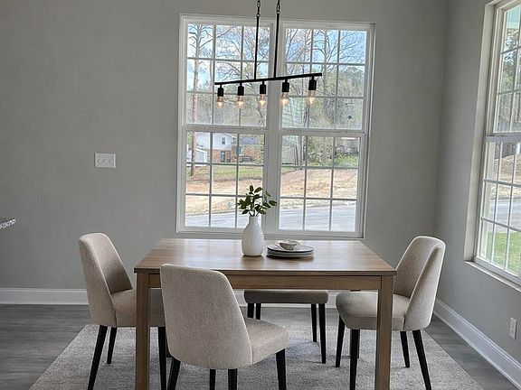 5th image of 3625 Pebble Creek Drive