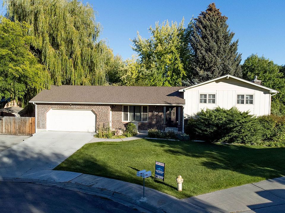 1st image of 649 Brentwood Cir