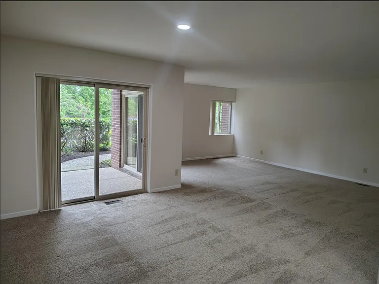 Residences at Pomona Park — Photo 31