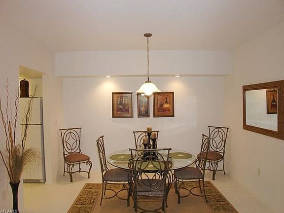 3rd image of 5809 Glencove Dr APT 904