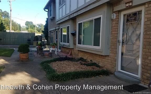 2nd image of 2521 S Florence Ave