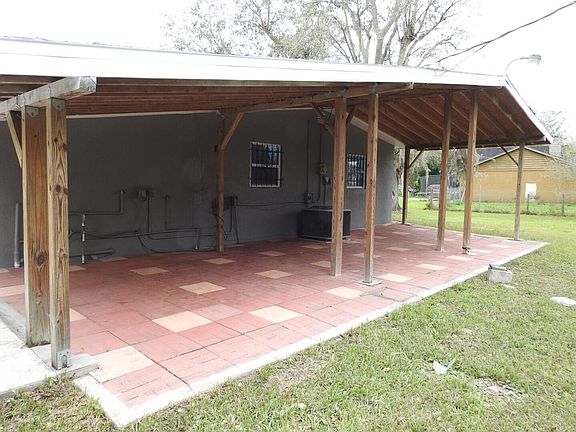 3rd image of 3633 NW 38th Avenue NW