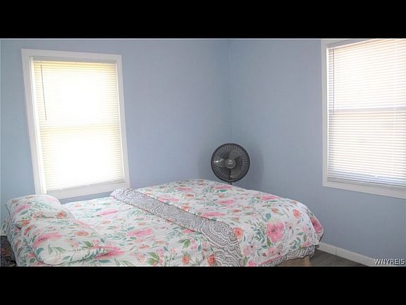 5th image of 88 Windwood Cts APT A