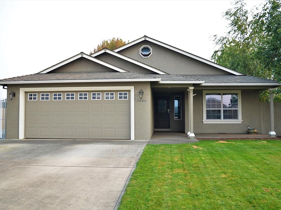 1st image of 2594 Savannah Dr