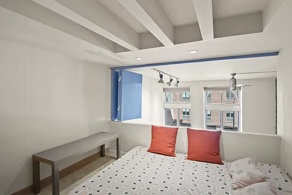 Sold by HomeDax Real Estate | media 22