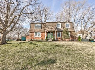 8103 W 96th St, Overland Park, KS 66212