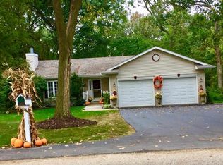 1286 Lake Summerset Rd, Davis, IL 61019