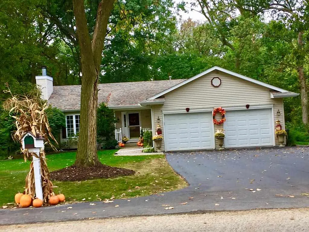 1286 Lake Summerset Rd photo 1