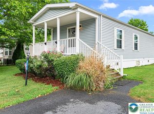 226 Greenbriar Dr S, Bath, PA 18014