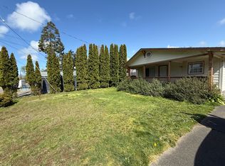 2945 A St, North Bend, OR 97459