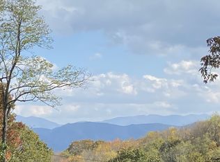 31 Eagle View Cir, Waynesville, NC 28786