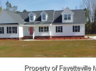 5605 Royal Pines Cir, Wade, NC 28395