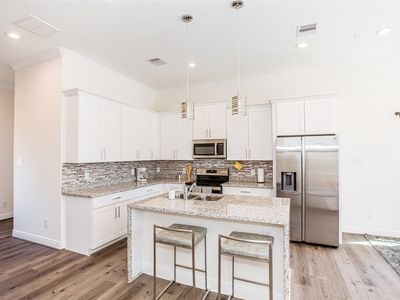 5205 Bataan Rd #B, Houston, TX, 77033