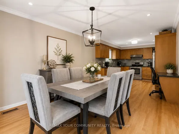 81 Garden St, Whitby, ON L1N 9E7
