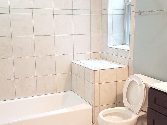 5th image of 47 Iowa St APT 3