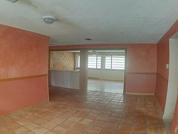 2nd image of 237 Buena Vista St