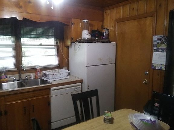 Refrig and Dish Washer