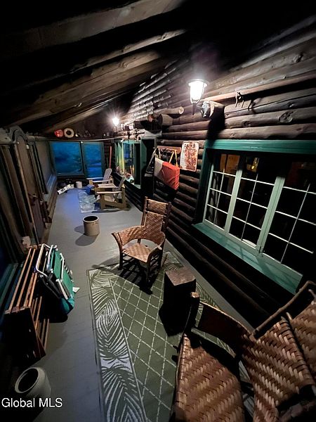 4th image of 146 Smith Beach Road