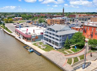504 Quay St #16148304, Pt Huron, MI 48060