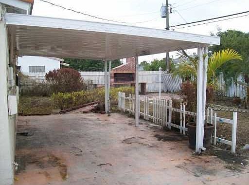 3rd image of 620 NE 59th Ct