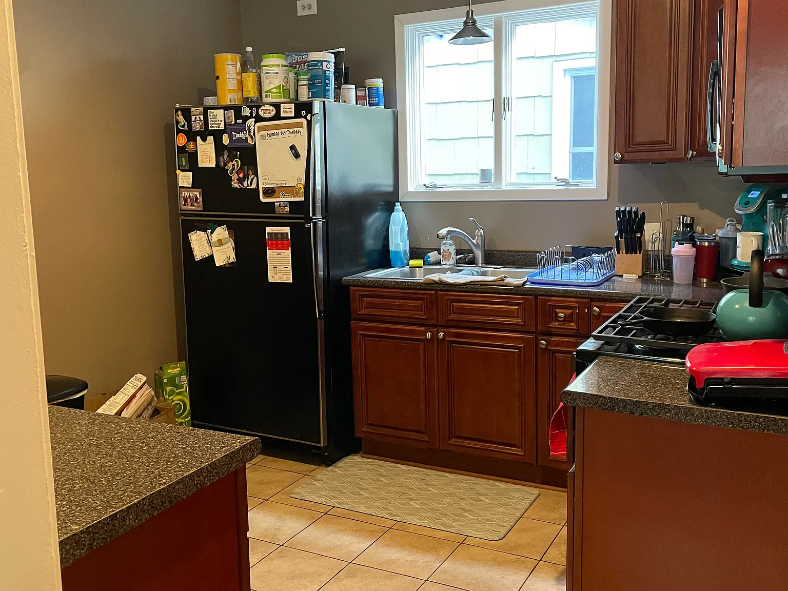 3 bed, 1500 sqft, $1,500 — Photo 2