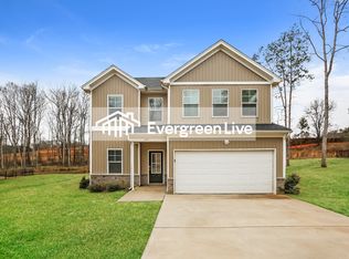 809 Huntington Hills Dr, Lincolnton, NC 28092