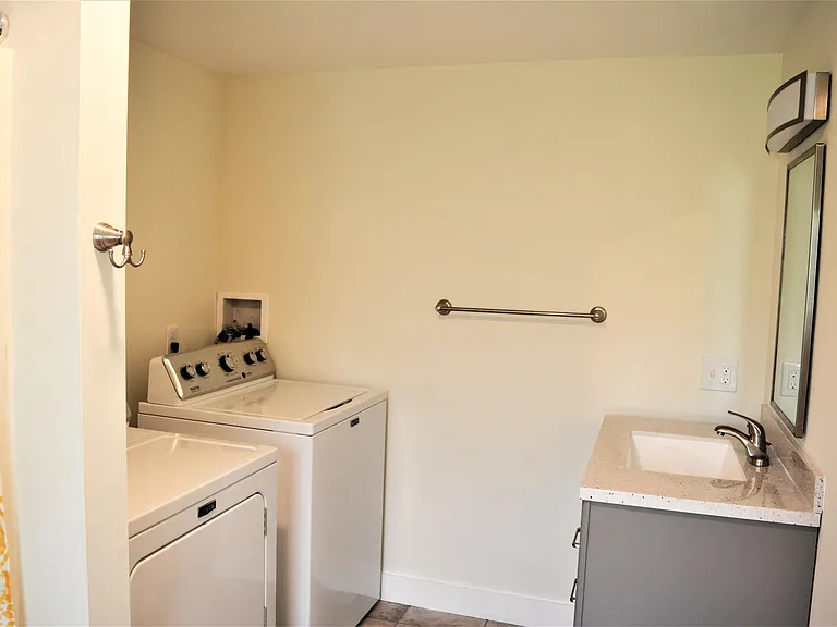 62 Lower Main St — Photo 7