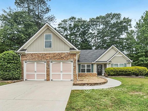 4th image of 202 Crape Myrtle Way